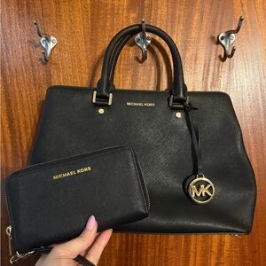 Michael Kors Black Women's Bag and Wallet Set